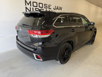 The 2019 Toyota Highlander Limited, available at Moose Jaw Nissan, is a sophisticated and versatile... (image 6)