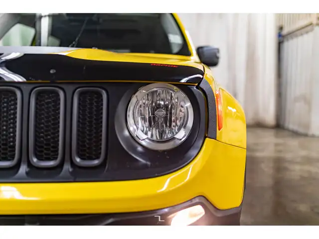 2015 Jeep Renegade 4x4 Trailhawk Leather BCam dans Autos et camions dans Grande Prairie - Image 6