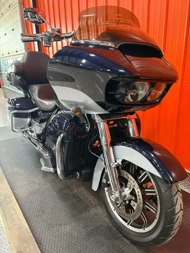 2019 Harley-Davidson Touring Road Glide Ultra in Street, Cruisers & Choppers in Moncton - Image 6