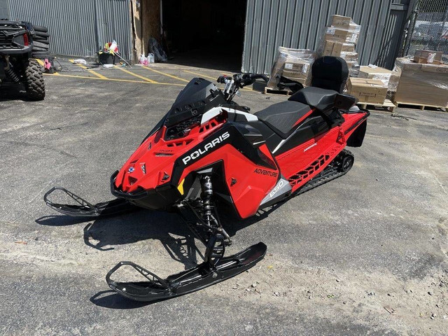 2022 POLARIS INDY 650 Adventure 137": $108 BW! in Snowmobiles in Moncton - Image 3