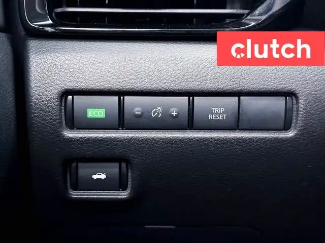 2021 Nissan Sentra SV w/ Apple CarPlay, Heated Front Seats, Rear in Cars & Trucks in Ottawa - Image 22