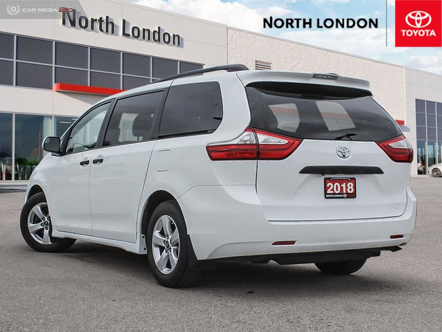 2018 Toyota Sienna LE 7-Passenger HEATED SEATS, BLUETOOTH, RE... in Cars & Trucks in London - Image 4