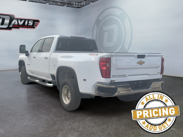 2024 Chevrolet Silverado 3500HD in Cars & Trucks in Medicine Hat - Image 3