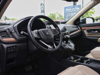 Experience refined versatility, advanced technology, and exceptional comfort with the 2018 Honda CR-... (image 7)