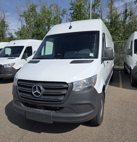 2025 Mercedes-Benz Sprinter Cargo Van 2500 High Roof I4 Diesel in Cars & Trucks in Edmonton - Image 3