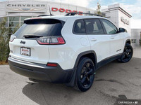 This Jeep Cherokee has a strong Regular Unleaded I-4 2.4 L/144 engine powering this Automatic transm... (image 5)
