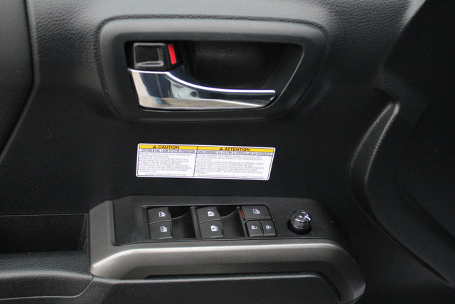 2019 Toyota Tacoma TRD Pro 4x4 NAVI/B.CAM/SNORKEL/S.ROOF in Cars & Trucks in Calgary - Image 4
