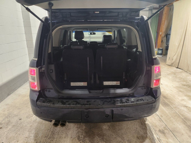 2011 Ford Flex in Cars & Trucks in Windsor Region - Image 4