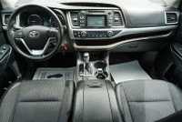SAFETY INCLUDED 8 PASSENGERS 8 PASSENGER GREAT CONDITIONS Very Clean AWD Toyota Highlander LE V6 3.5... (image 9)