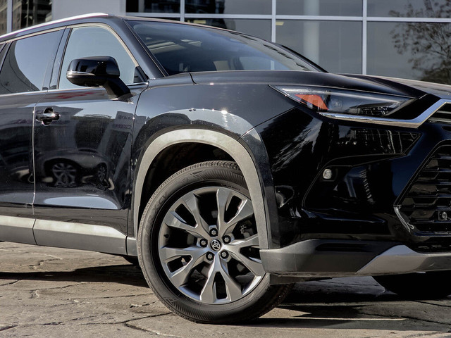 2024 Toyota Grand Highlander Hybrid Limited AWD in Cars & Trucks in City of Toronto - Image 3
