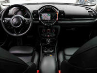 Comfort Package, Signature Line, Black Roof & Mirror Caps, Roof Rails. Finished in Pepper White with... (image 9)