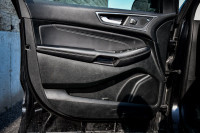 This 2023 Ford Edge is for sale today. This SUV has 80,978 kms. It's black in colour . It has a 8 sp... (image 9)