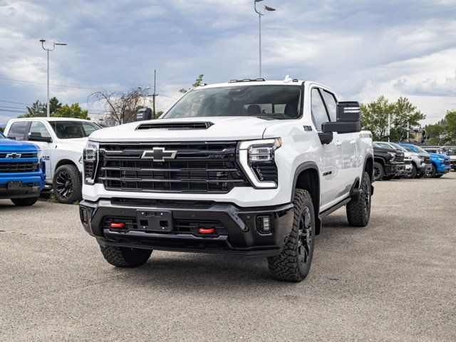 2025 Chevrolet Silverado 3500HD LTZ in Cars & Trucks in Kelowna - Image 4