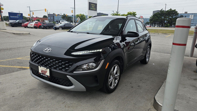 2023 Hyundai Kona Preferred AWD, Sunroof, Alloy Wheels. in Cars & Trucks in Mississauga / Peel Region