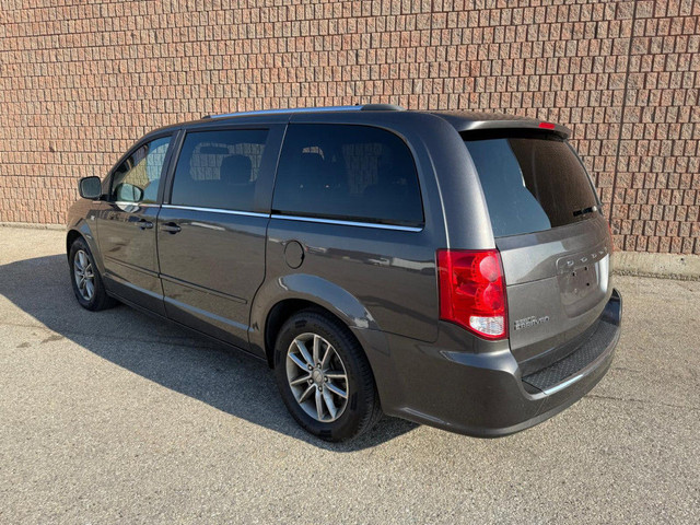 2014 Dodge Grand Caravan SXT | CLEAN CARFAX | LEATHER | POWER SE in Cars & Trucks in Oshawa / Durham Region - Image 4