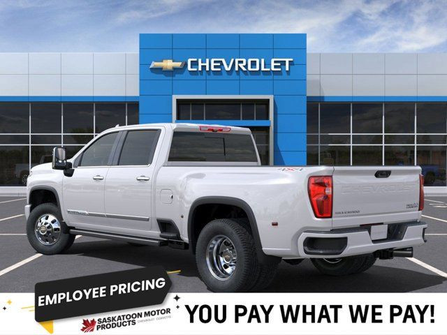 2025 Chevrolet Silverado 3500HD High Country | 6.6L V8 Diesel in Cars & Trucks in Saskatoon - Image 4