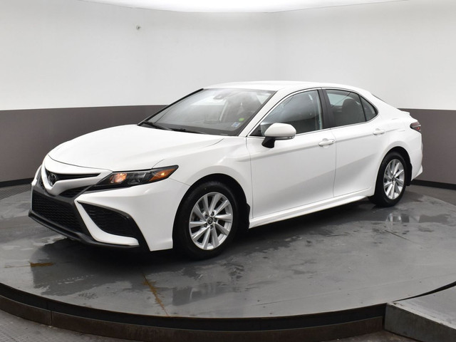 2022 Toyota Camry SE CVT W/ APPLE CARPLAY, ANDROID AUTO, HEATED  in Cars & Trucks in City of Halifax - Image 3