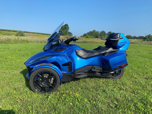 2019 Can-Am Spyder RT Limited in Street, Cruisers & Choppers in Kitchener / Waterloo - Image 2