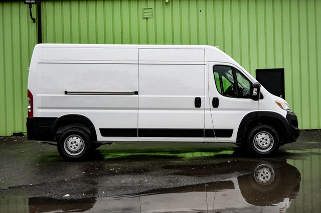 2023 Ram ProMaster Cargo Van 2500 High Roof 159 • R-V CAM in Cars & Trucks in Ottawa - Image 2