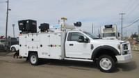 2019 FORD F-550 XLT SERVICE TRUCK WITH CRANE NEW ARRIVAL... Amvic Licenced... -CREW CAB - 11 FT SERV... (image 2)