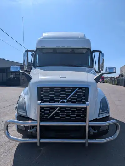 FOR SALE: 2023 VOLVO VNL760 – READY TO ROLL! Modern Design • Superior Comfort • Proven Performance K...