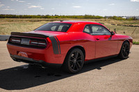 ENGINE: 6.4L SRT HEMI V8 W/FUELSAVER MDS (STD),RADIO: UCONNECT 8.4 SXM/HANDS-FREE/NAV -inc: Google A... (image 2)