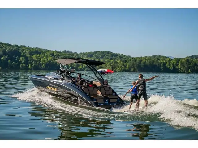 2025 Yamaha 255XD in Powerboats & Motorboats in Québec City - Image 21