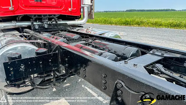 2013 WESTERN STAR 4900SA DAY CAB & CHASSIS FRAME in Heavy Trucks in Chilliwack - Image 11