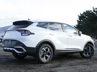 Kia Sportage LX (image 1)