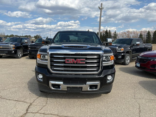 2017 GMC Sierra 2500HD SLT in Cars & Trucks in Winnipeg - Image 2