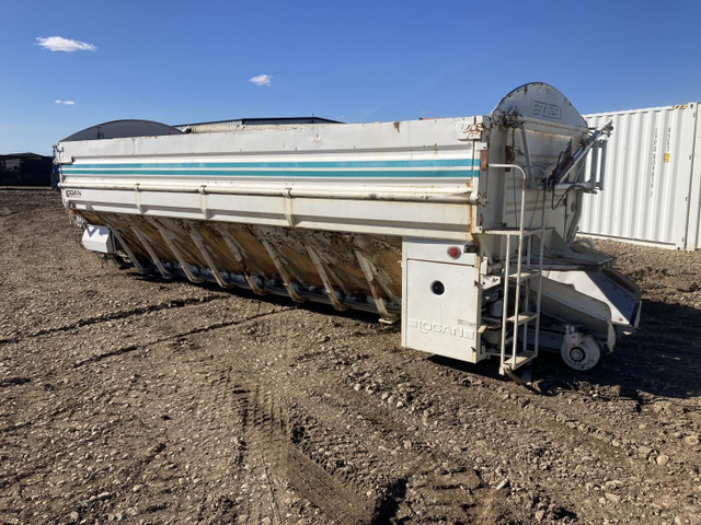 Logan 20 Ft Potato Truck Box BOF10 in Farming Equipment in Edmonton - Image 4