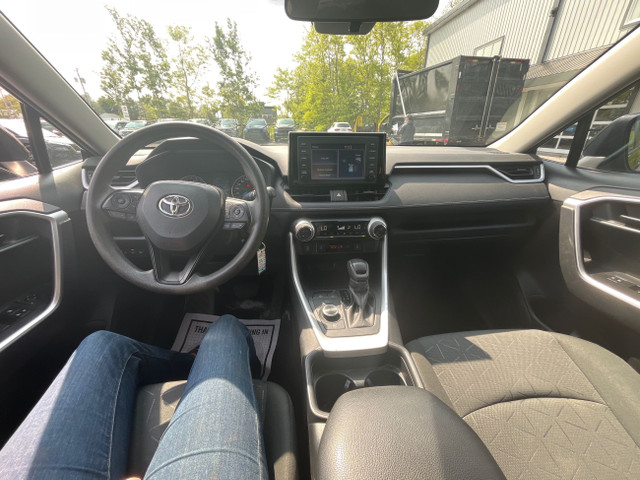 2021 Toyota RAV4 Hybrid LE HYBRID!! PRICED TO MOVE!! in Cars & Trucks in Annapolis Valley - Image 4