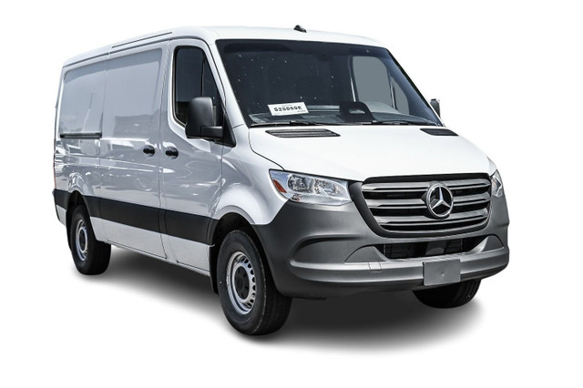 2025 Mercedes-Benz Sprinter 2500 144 Wheelbase High Roof RWD in Cars & Trucks in City of Montréal - Image 3