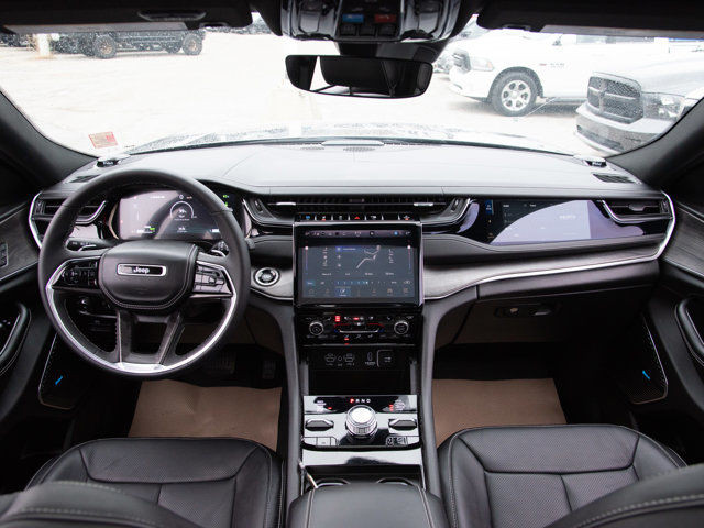 2023 Jeep Grand Cherokee 4xe Overland **MONTH-END BLOWOUT!** in Cars & Trucks in Calgary - Image 3