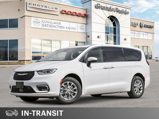 2024 Chrysler Pacifica Touring-L | Leather | Heated Seats in Cars & Trucks in Grande Prairie