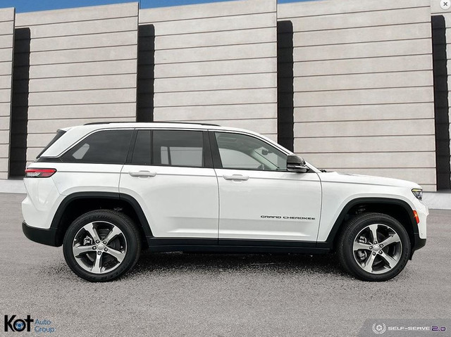 Jeep Grand Cherokee 4xe Base 2023 in Cars & Trucks in Kelowna - Image 2