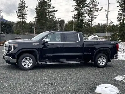 The 2025 GMC Sierra 1500 SLE delivers a compelling mix of power, comfort, and modern technology. Wit...
