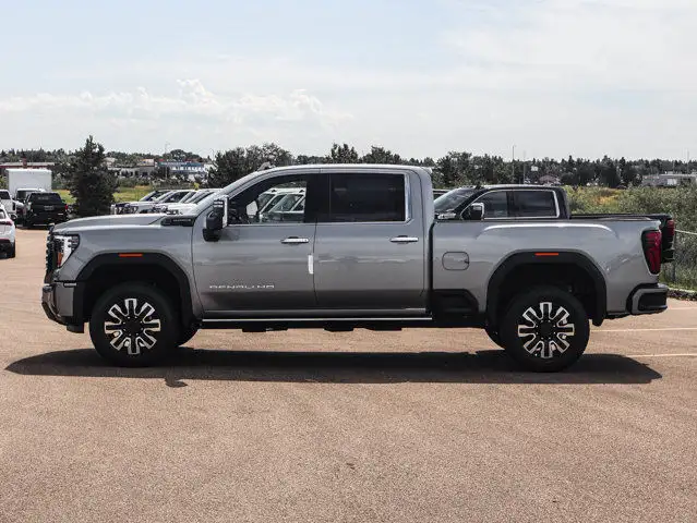 2025 GMC Sierra 3500HD Denali Ultimate dans Autos et camions dans Comté de Strathcona - Image 6