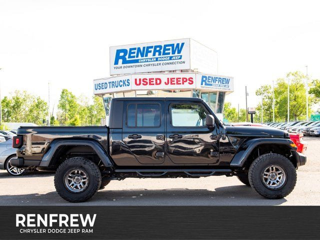 2022 Jeep Gladiator Sport S, Fuel Rims, Mickey Thompson Tires in Cars & Trucks in Calgary