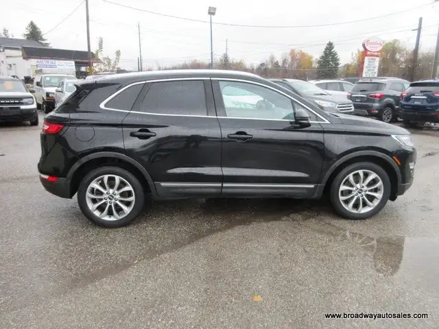 2017 Lincoln MKC ALL-WHEEL DRIVE SELECT-PACKAGE 5 PASSENGER 2.0L in Cars & Trucks in Markham / York Region - Image 8