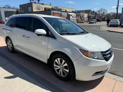 2014 HONDA ODYSSEY EX WITH DVD 3.5L 6 CYLINDER FWD 8 PASSENGERS 220,000 KM ONE OWNER ONTARIO VEHICLE...