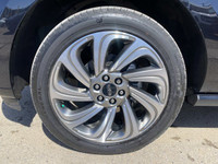 **WE WILL BEAT ANY DEALER IN THE CITY** Infinite Black Metallic Clearcoat 2023 Lincoln Navigator Res... (image 3)
