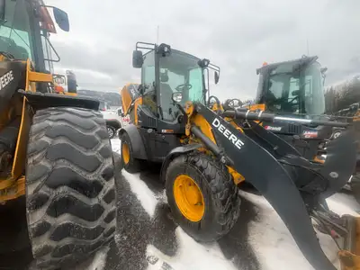 JOHN DEERE 324L COMPACT WHEEL LOADER, 73HP, 14,716LBS OPER WT., 2CU-YD BUCKET, YANMAR FINAL TIER4 EN...