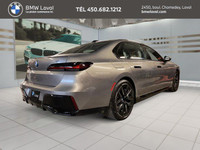 Plongez dans l'univers du luxe et de l'innovation avec la première BMW i7 xDrive60 2024 entièrement... (image 3)