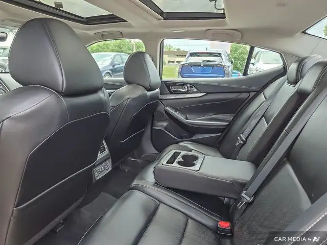 2023 Nissan Maxima SL | Leather | Moonroof | Navigation in Cars & Trucks in Ottawa - Image 28