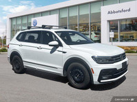 This Volkswagen Tiguan delivers a Intercooled Turbo Regular Unleaded I-4 2.0 L/121 engine powering t... (image 3)