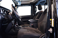 2023 JEEP WRANGLER SPORT S – LÉGENDAIRE, ROBUSTE, 100% AVENTURE Disponible maintenant chez GRENIER C... (image 9)