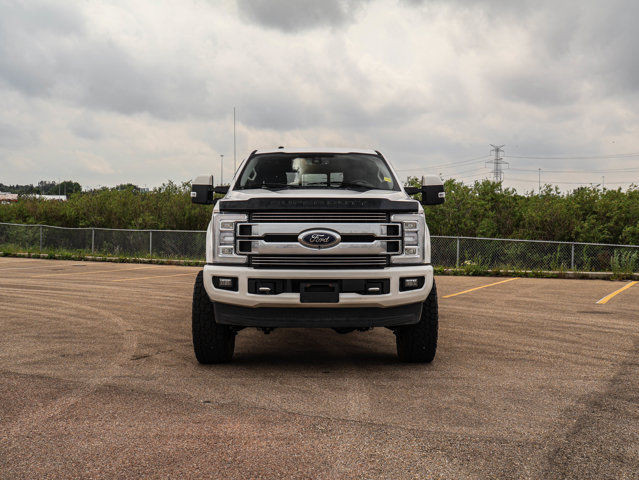 2018 Ford Super Duty F-350 Limited 6.7L FX4 in Cars & Trucks in Strathcona County - Image 3