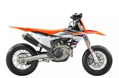 Engine Type: Single-Cylinder Displacement: 27.4 cu. in. (449.9 cc) Bore and Stroke: Bore: 3.74 in. (...