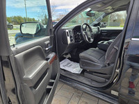 2017 GMC Sierra 1500 4WD Crew Cab SLE with the 5.3L V8 and only 123,000kms. Equipped with the Kodiak... (image 8)